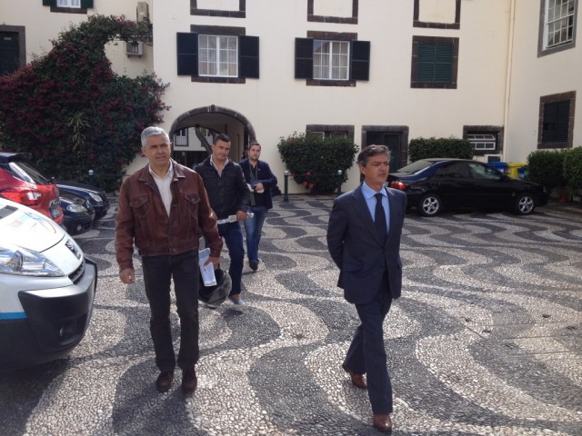 Gabinete do representante da República afasta membros do PND do Palácio de S. Lourenço