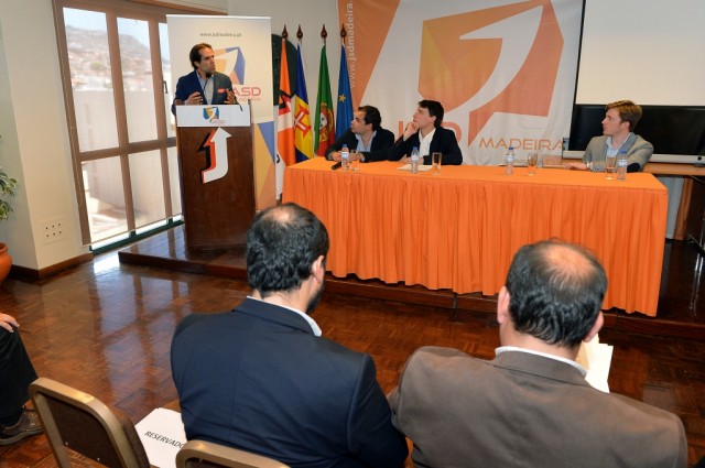 Albuquerque vai pôr PSD-Madeira a preparar as autárquicas em Janeiro de 2016