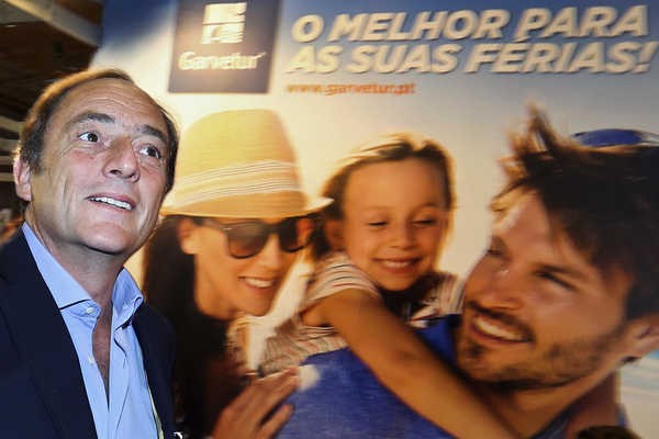 Portas diz não ser aceitável que pilotos capturem a TAP com 10 dias de greve