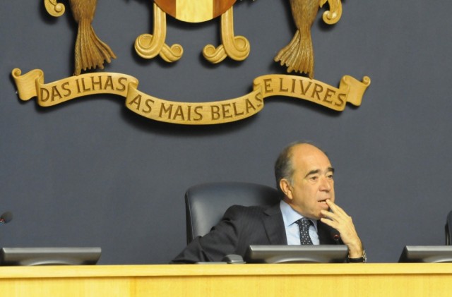 Sessão do 25 de Abril com ampliação de tempos para partidos mais pequenos