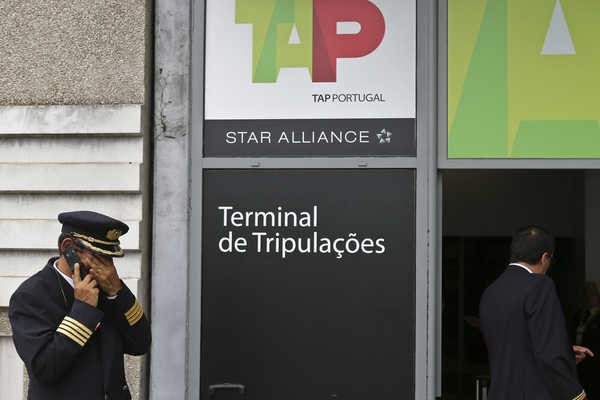 Sindicato dos pilotos desvaloriza fraca adesão no primeiro dia