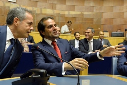Albuquerque convidado a explicar dinheiro do BES para governante madeirense