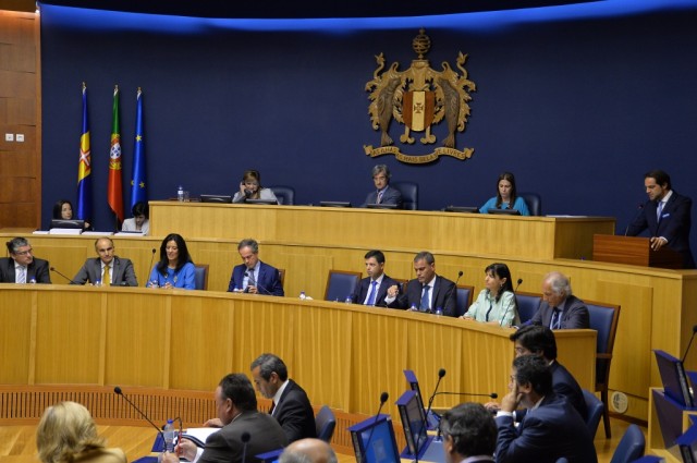 PAEF, transportes, dívida e saúde dominam primeiros pedidos de esclarecimento