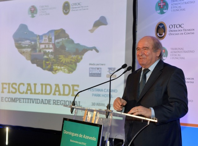 Controlo excessivo do Governo nas facturas vai tornar 2015 muito confuso