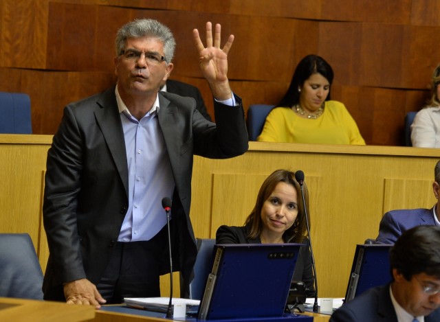 Antro de completa corrupção na Empresa de Electricidade da Madeira