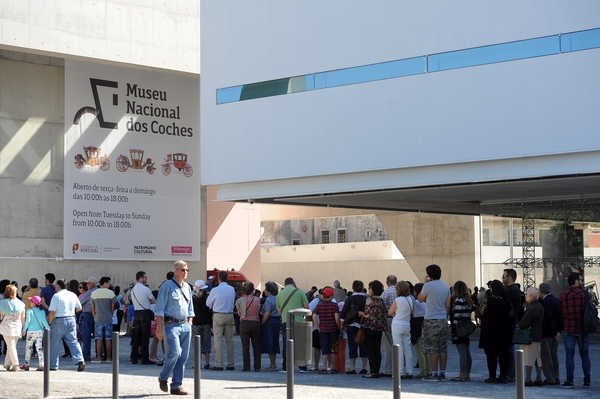 Museu dos Coches recebeu quase 20 mil visitantes no primeiro fim-de-semana