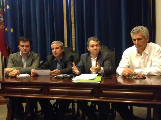 Governo Regional está a esconder deliberadamente documentos