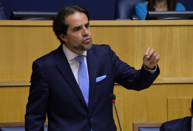 Miguel Albuquerque participa em reuniões na Grécia