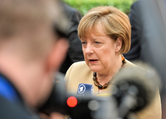 Merkel diz que euro forte dificulta adoção de reformas em países como Portugal