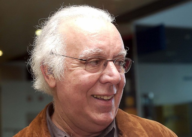 Carlos do Carmo vai receber a mais alta distinção de Paris