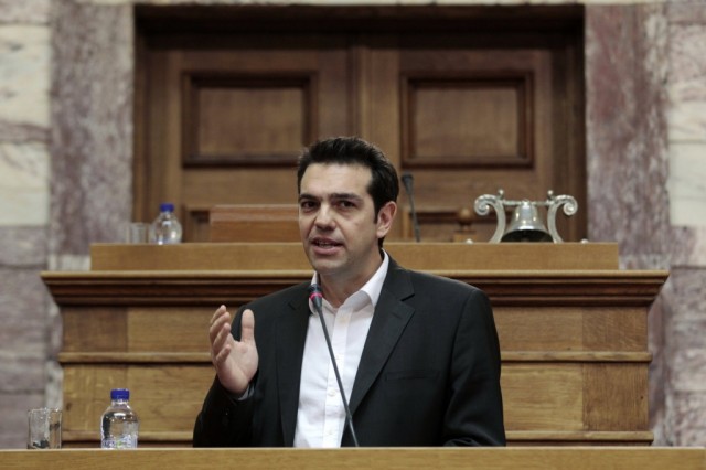 Tsipras pede à UE para reconsiderar e aceitar prolongar resgate