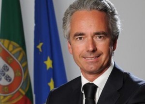 Bernardo Trindade abdica e abre espaço a Carlos Pereira