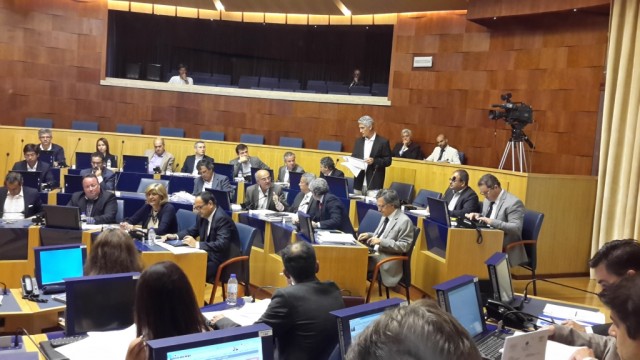 Carlos Costa acusa a ALM de pagamentos ilegais