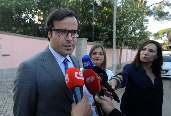 Ricardo Salgado tinha sido ouvido pelo MP na segunda-feira