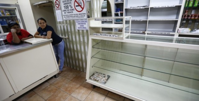 Confiscadas 67 toneladas de farinha em operação contra açambarcamento na Venezuela