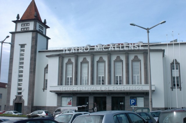 Grupo de teatro de cegos e amblíopes estreia comédia nos Açores até final do ano
