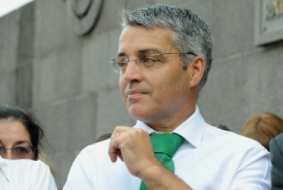Câmara de Santa Cruz acusa senhor Martinho de ter beneficiado com negócios com autarquia