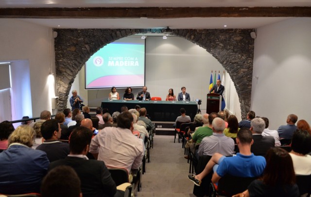 PS-M preocupado com o “agachamento” a Lisboa