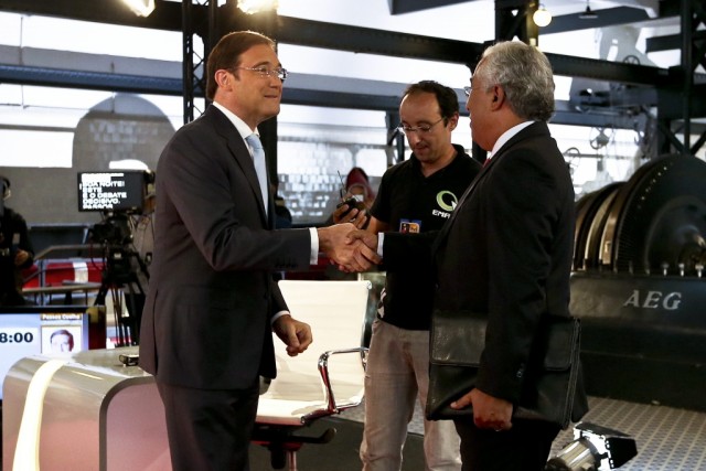 Costa acusa Passos de fazer regredir o país, líder do PSD diz que PS repete receita de desastre