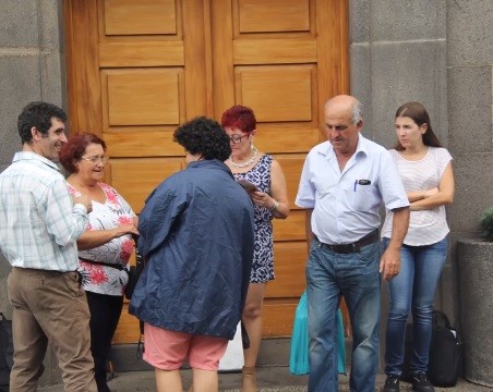 PTP contra política dos livros escolares