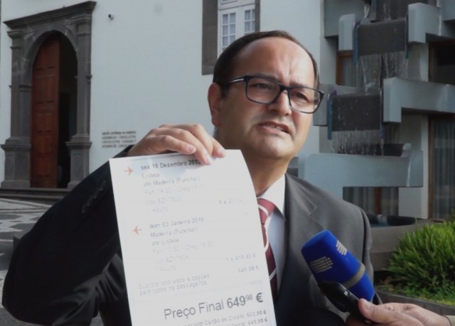CDS mostra caso de estudante que pagou 649,98 euros para vir à Madeira no Natal