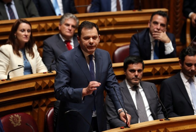 Luís Montenegro recandidata-se à liderança parlamentar do PSD