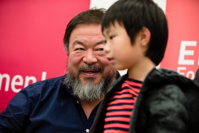 Artista chinês Ai Weiwei vai poder realizar nova obra em Lego