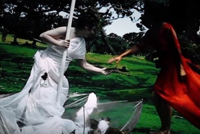Veja o novo e hipnotizante teledisco The Apple & The Serpent do projecto da Madeira Nuno & The End