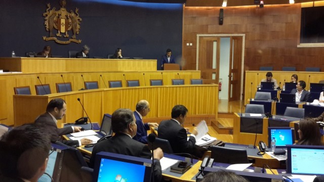 Deputado do PSD critica saída do Funchal da empresa de iluminação urbana