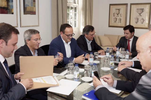 CDS diz aos madeirenses para não esperarem boas notícias do orçamento para 2016