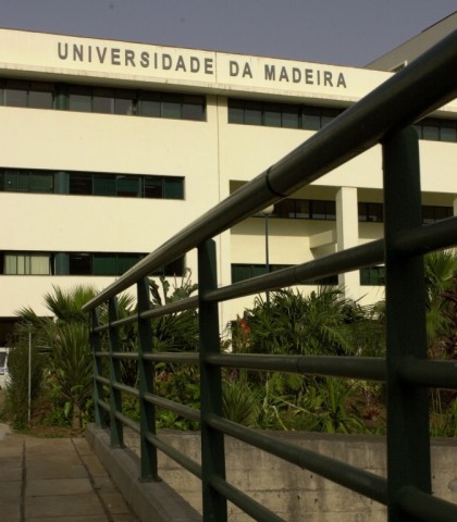 Apoio financeiro para estudantes da Ribeira Brava