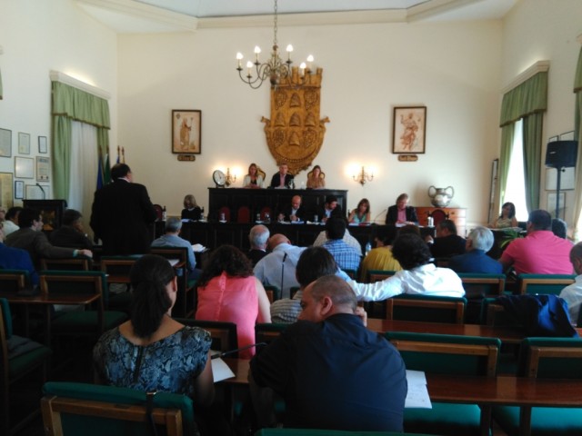 Assembleia Municipal do Funchal aprova Orçamento e Plano de 2016