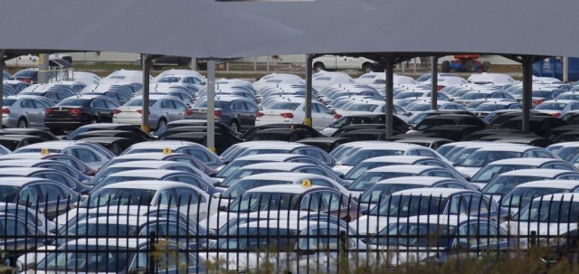 Grupo Volkswagen corta 1.000 milhões de euros de investimento em 2016