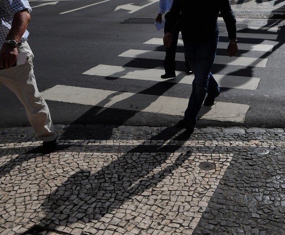 Desemprego dispara 3% em Outubro