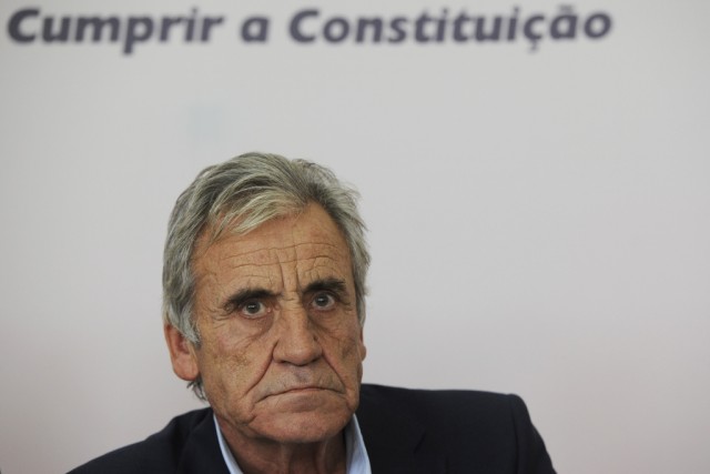 Jerónimo acusa Cavaco de subverter a Constituição