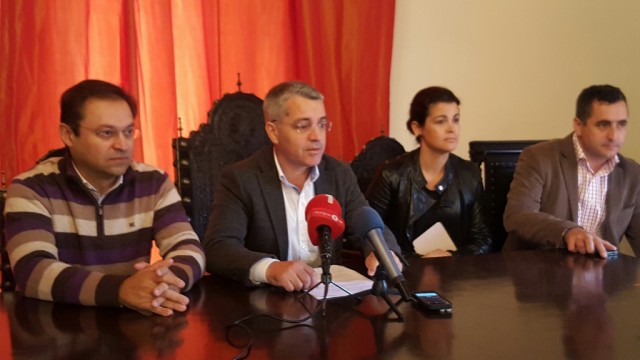 Cabala concertada por pessoas sem escrúpulos penhora contas da Câmara de Santa Cruz