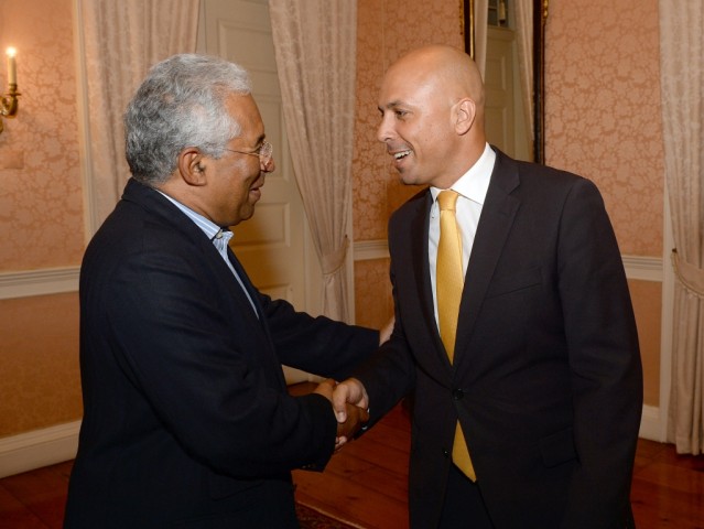 Paulo Cafôfo felicita António Costa