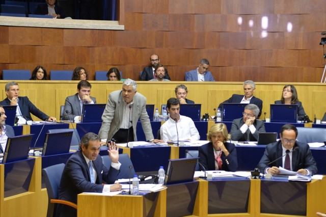 PSD, CDS e PCP recusam voto de solidariedade a Luaty Beirão