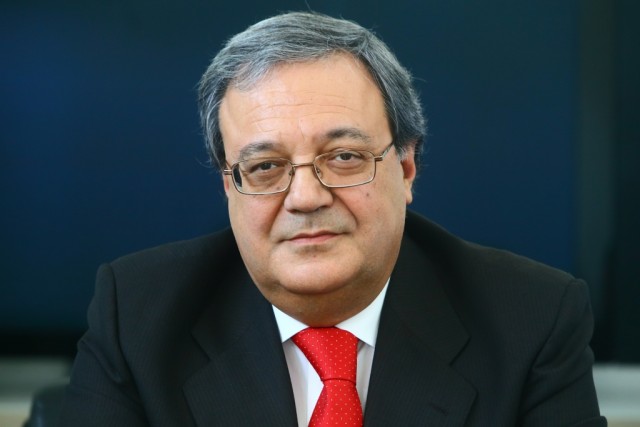 Luís Parreirão abandona a SATA, Paulo Menezes assume administração da companhia