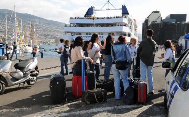 Viagens para Porto Santo a preço de saldo só dependem de Bruxelas