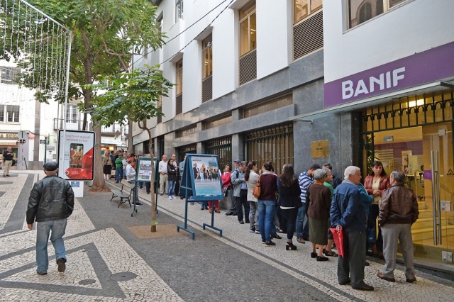 Continua a corrida aos balcões do BANIF