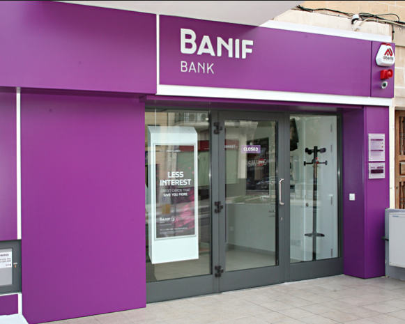 Moodys pondera cortar rating do Banif