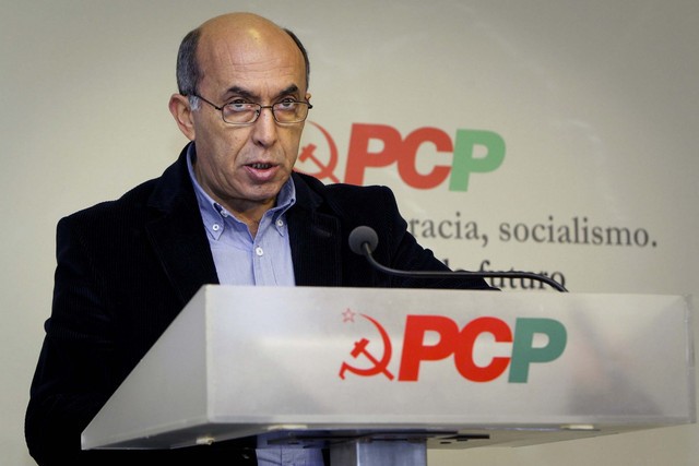 PCP acusa anterior governo de situação no Banif e pede comissão de inquérito