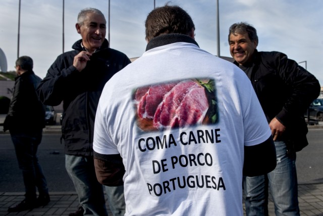 Associação de empresas de distribuição garante que todas cumprem lei de rotulagem