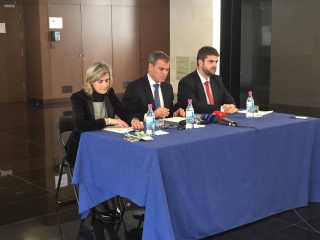 Albuquerque já pediu ajuda a Lisboa para concretizar operação ferry
