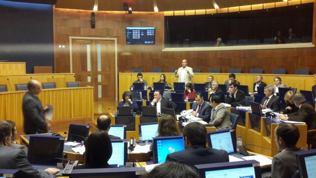 Roberto Almada espera que  Cafôfo tenha juízo na cabeça sobre o livro de Jardim