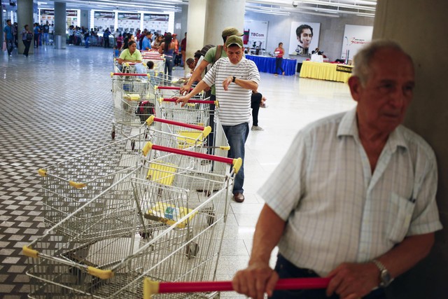 Decreto venezuelano de emergência restringe garantias constitucionais