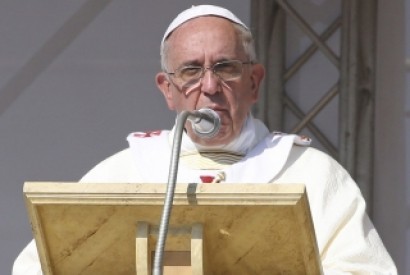 Papa pede para que rezem pelas vítimas de atentados no Burkina Faso e Indonésia
