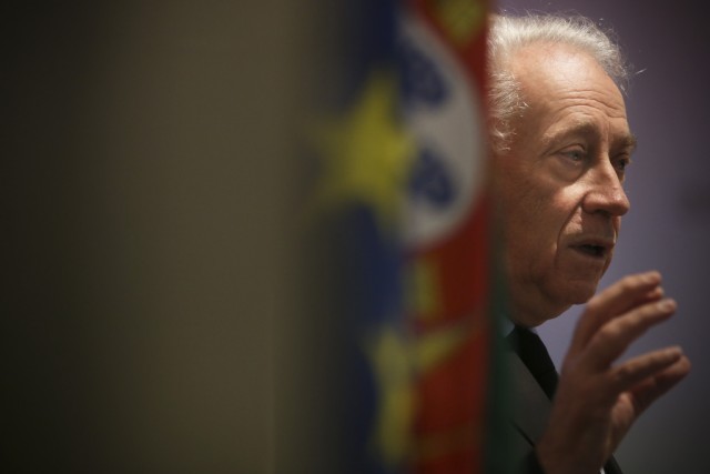 Governador do Banco de Portugal diz que há esquizofrenia nas novas regras bancárias europeias