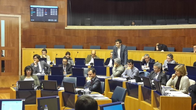 Oposição lembra POOC inexistentes, enriquecimentos e saque aos inertes